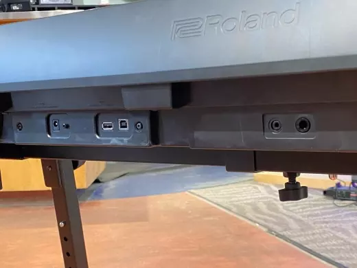 Store Special Product - Roland FP-10-BK